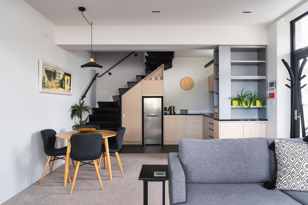 Deluxe Inner-City Apartment On Moray Dunedin Exteriör bild