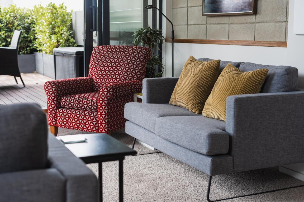 Deluxe Inner-City Apartment On Moray Dunedin Exteriör bild