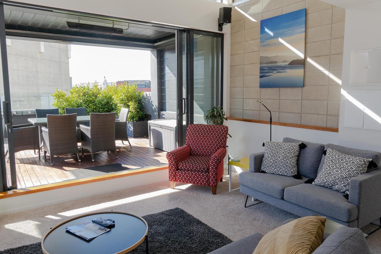 Deluxe Inner-City Apartment On Moray Dunedin Exteriör bild